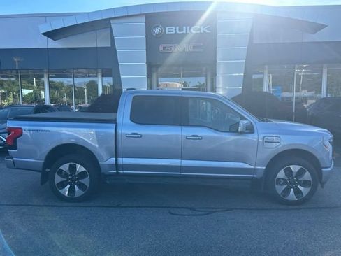 Used 2022 Ford F150 Lightning Platinum AWD/4WD image 2