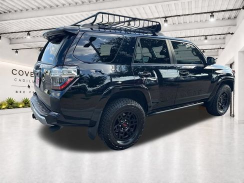 Used 2023 Toyota 4Runner TRD Off-Road Premium w/ Off Road Premium Plus Package AWD/4WD image 10