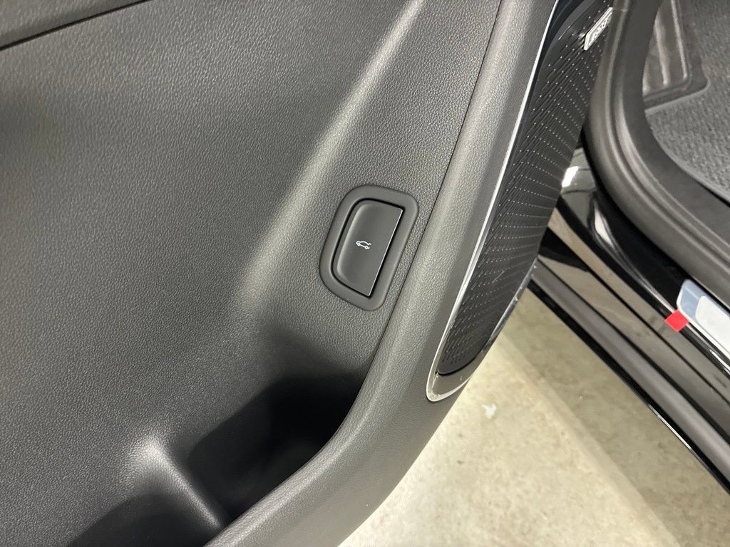 New 2027 GMC Acadia Denali AWD/4WD image 29