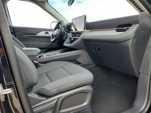 New 2026 Ford Explorer Active RWD image 17
