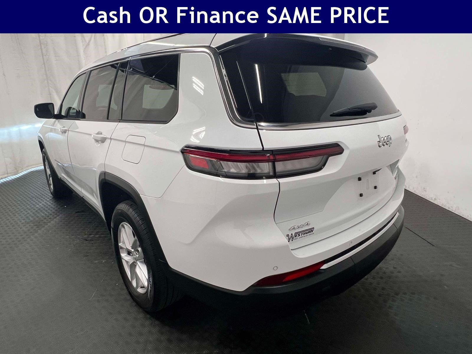 Certified 2025 Jeep Grand Cherokee L Laredo w/ Luxury Tech Group I AWD/4WD image 10