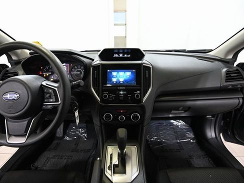 Used 2023 Subaru Crosstrek 2.0i image 2