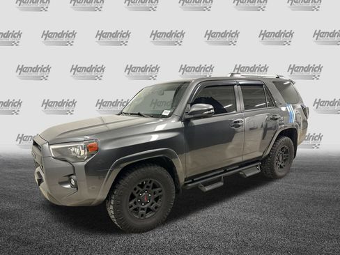 Used 2022 Toyota 4Runner SR5 Premium w/ Moonroof Package image 5