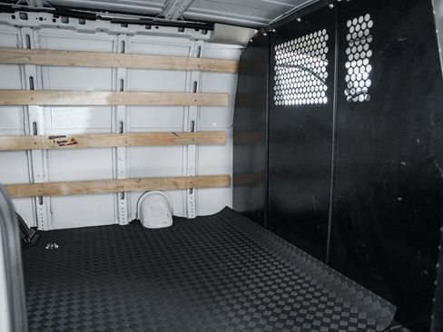 Used 2024 GMC Savana 2500 w/ Driver Convenience Package image 36