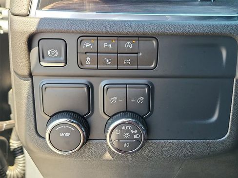Certified 2025 Chevrolet Tahoe Premier RWD image 10
