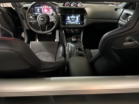 Used 2024 Nissan Z NISMO w/ Floor Mat Package image 11