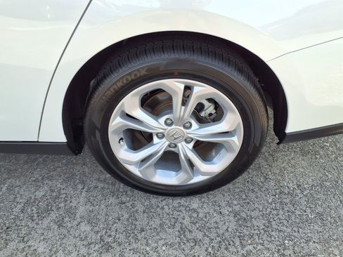 Used 2026 Honda Accord LX image 25
