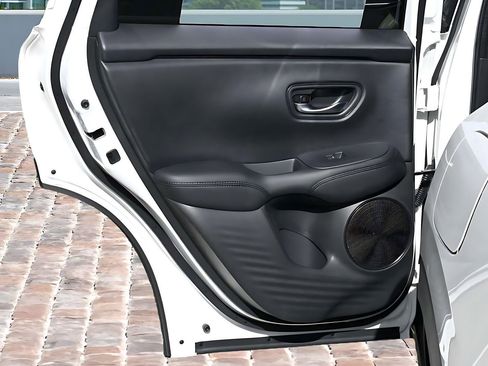New 2026 Honda HR-V LX image 11