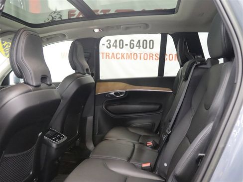 Used 2022 Volvo XC90 T6 Momentum w/ Advanced Package AWD/4WD image 17