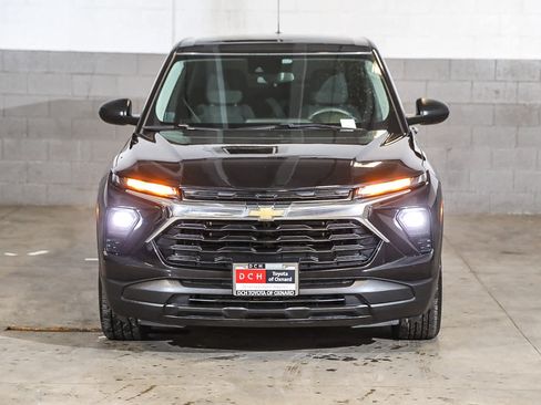Used 2024 Chevrolet TrailBlazer LS image 3