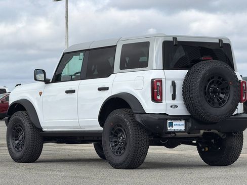 New 2026 Ford Bronco Badlands w/ Sasquatch Package AWD/4WD image 6