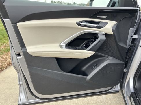 Used 2025 Audi Q5 Premium Plus w/ Premium Plus image 13