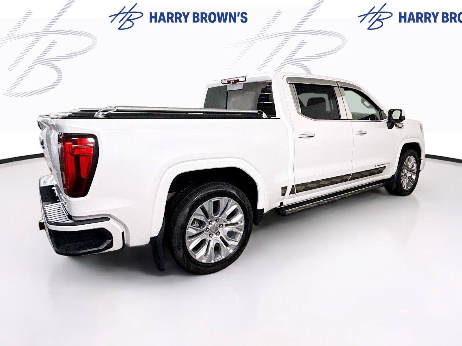 Used 2020 GMC Sierra 1500 Denali w/ Denali Ultimate Package AWD/4WD image 34
