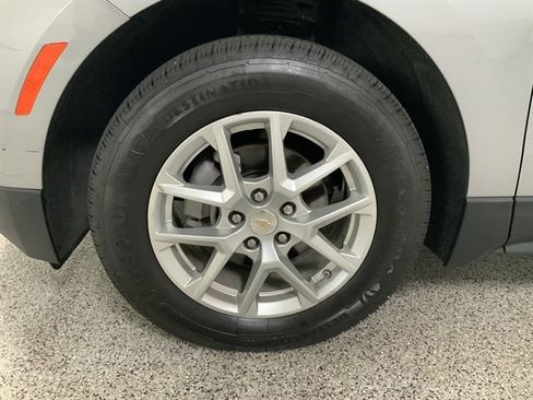 Used 2024 Chevrolet Equinox LT w/ LPO, Floor Liner Package image 10
