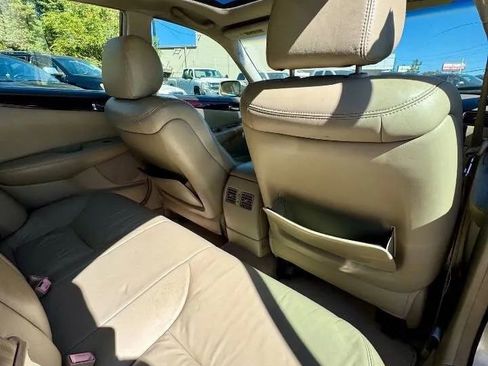Used 2004 Lexus ES 330 ES 330 Sedan 4D image 8