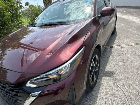 Used 2025 Nissan Sentra SV FWD image 1