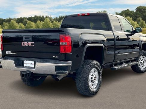 Used 2015 GMC Sierra 2500 SLE image 12
