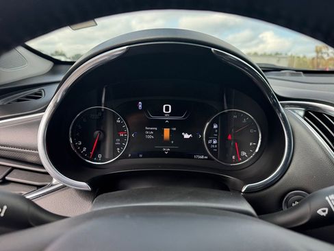 Used 2022 Chevrolet Malibu Premier image 32