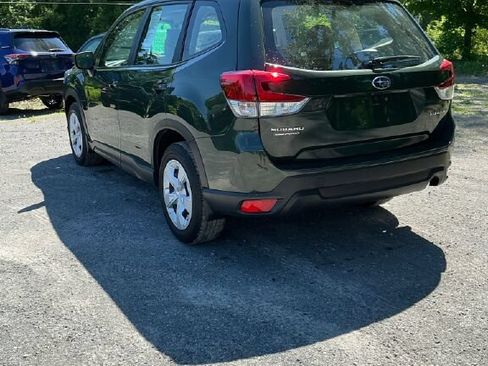 Used 2023 Subaru Forester AWD/4WD image 3