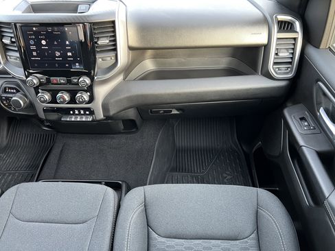Used 2025 RAM 1500 Big Horn image 33