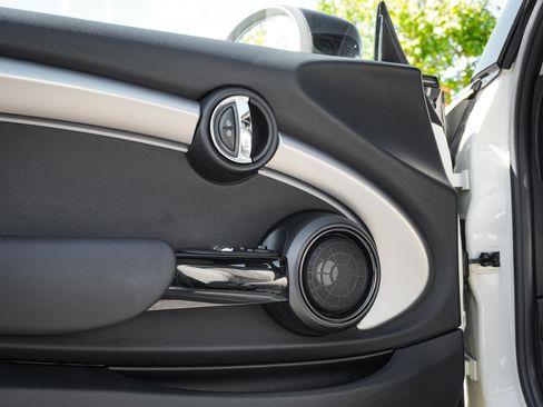 Used 2020 MINI Cooper S FWD image 15