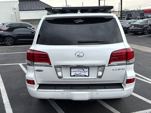 Used 2013 Lexus LX 570 4WD w/ Luxury Pkg image 4