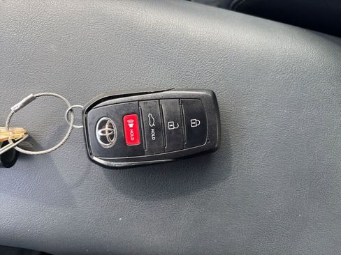 Used 2025 Toyota Crown XLE image 58