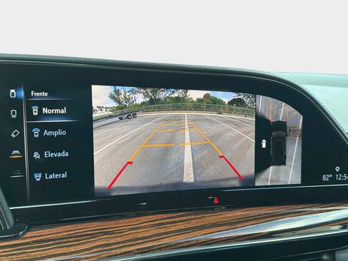 Used 2021 Cadillac Escalade ESV Luxury image 46