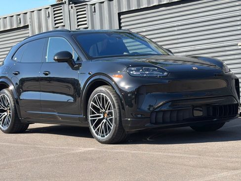 Used 2026 Porsche Cayenne Electric AWD/4WD image 10