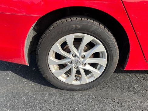 Used 2018 Nissan Sentra SV FWD image 12