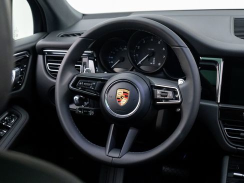 New 2026 Porsche Macan image 12