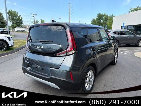 Certified 2023 Kia Soul LX w/ Option Group 015 FWD image 8