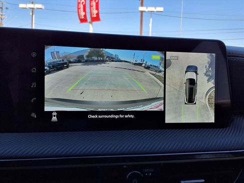 Used 2025 Nissan Kicks SR image 15