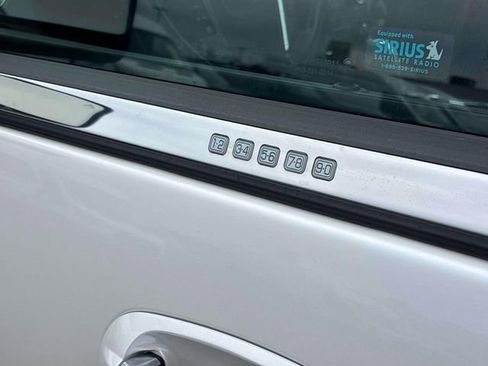 Used 2017 Ford Expedition EL Platinum image 8