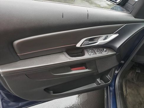 Used 2017 GMC Terrain SLE FWD image 11