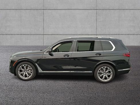 Used 2024 BMW X7 xDrive40i w/ Premium Package AWD/4WD image 7