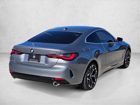 Used 2026 BMW 430i xDrive Coupe w/ Premium Package AWD/4WD image 5