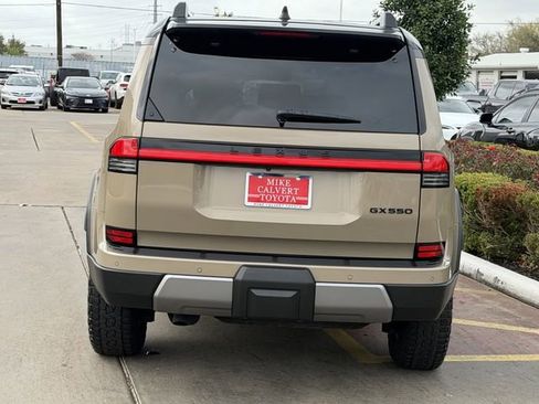 Used 2024 Lexus GX 550 550 Overtrail image 6