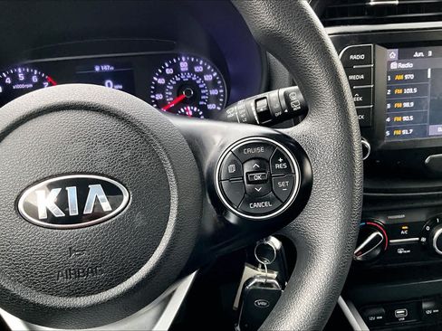 Used 2020 Kia Soul LX FWD image 24