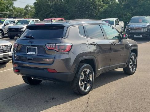 Used 2018 Jeep Compass Trailhawk w/ Leather Interior Group AWD/4WD image 4