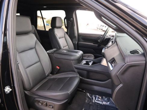 Used 2023 Chevrolet Tahoe Z71 w/ Z71 Off-Road Package image 30