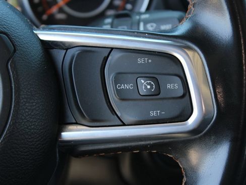 Used 2021 Jeep Wrangler Unlimited Sahara AWD/4WD image 24