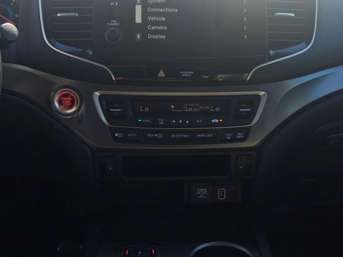 Used 2022 Honda Pilot EX-L image 27