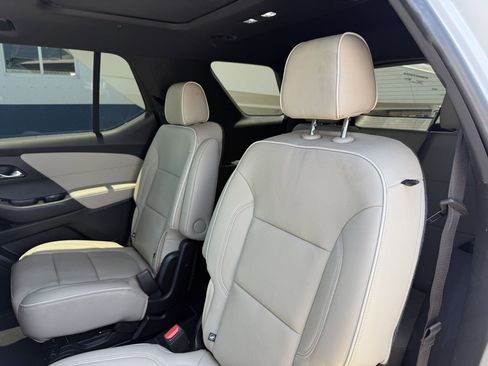 Used 2022 Chevrolet Traverse Premier w/ LPO, Blackout Package image 16
