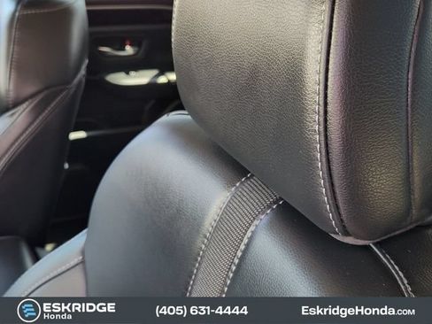Used 2025 Honda Pilot Touring image 16