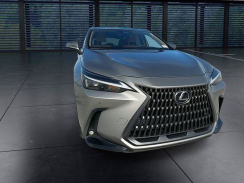 Certified 2025 Lexus NX 250 FWD w/ Accessory Package (K3) image 3