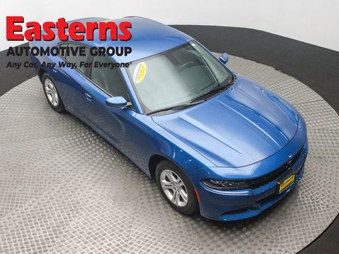 Used 2021 Dodge Charger SXT w/ Leather Interior Group image 3