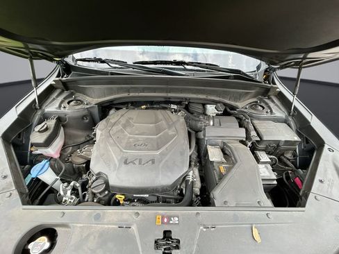 Used 2024 Kia Telluride LX FWD image 34
