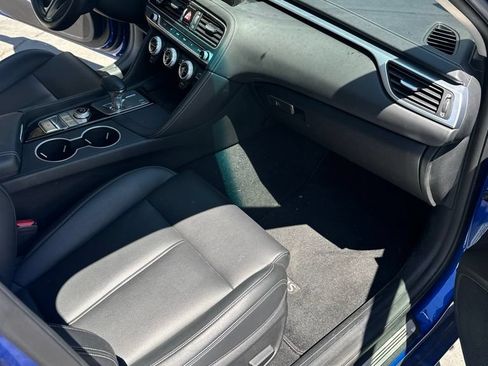 Used 2023 Genesis G70 2.0T AWD/4WD image 5