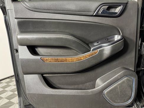 Used 2015 Chevrolet Suburban LT w/ Luxury Package image 47